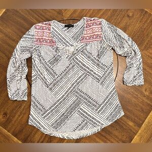 Sanctuary White and Black 3/4 Sleeve Blouse